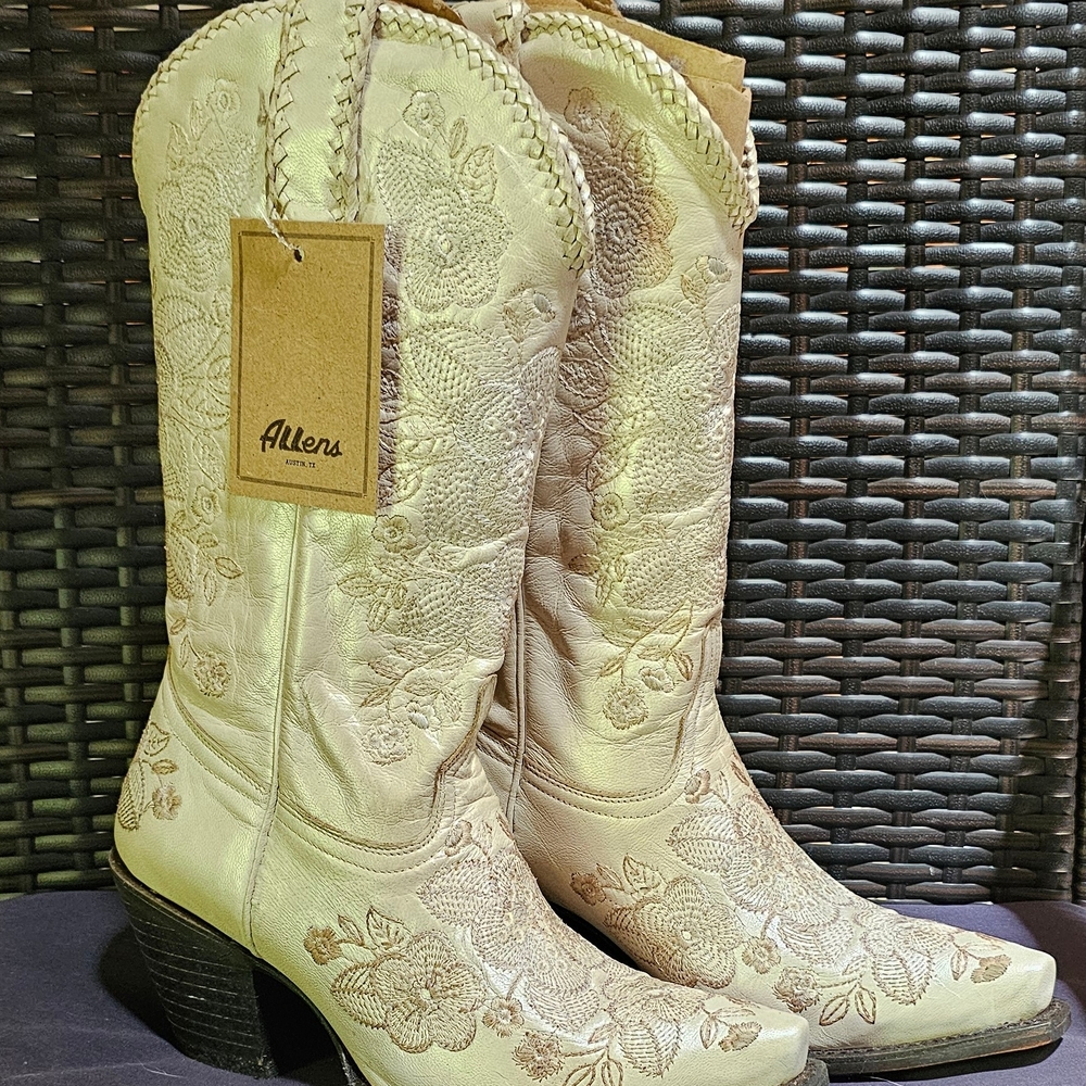 Allens Pearl White Cowboy Boots Never Worn